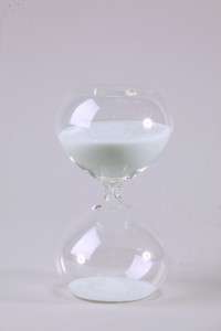 MODERN GLASS SAND TIMER 30 MINUTE WHITE SAND NEW NIB  