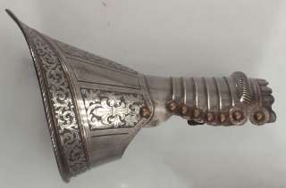 ANTIQUE GAUNTLET FROM SUIT OF ARMOR  