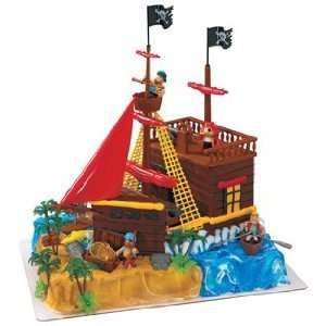  Pirate Ship and Treasure Cake Decoration Set: Home 