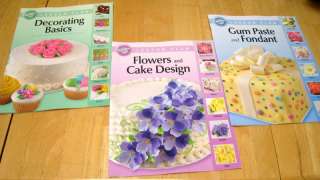 Wilton Cake Decorating Course Flowers Fondant Books NEW  