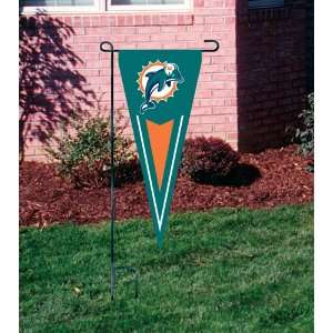  Party Animal Miami Dolphins Team Yard Pennant: Sports 