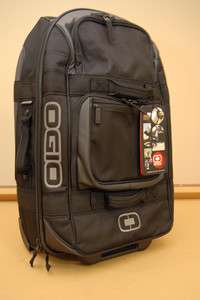 OGIO Layover 22 Stealth Wheeled Carry On Luggage NEW WITH TAGS 