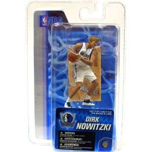  Series 4 Mini Figure Dirk Nowitzki (Dallas Mavericks) Toys & Games