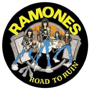  Ramones Road To Ruin Button Toys & Games
