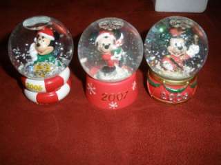   MICKEY MOUSE SNOWGLOBE LOT BLACK FRIDAY GIVE AWAYS 7/6 IN BOX  