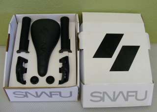 New Snafu Bmx Kit Pedals Seat Grips Bar Ends Black  