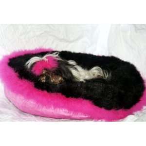  Paris & Black Fur Paris Pink Boa Bed (Size 19): Kitchen 