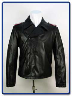 panzer crews. The jacket is featured with straight cut placket 