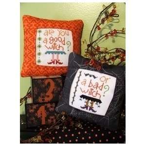  Good Witch, Bad Witch Pillow   Cross Stitch Kit Arts 