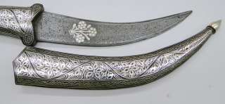 DAMASCUS STEEL BLADE HORSE HEAD KNIFE WITH PURE SILVER  