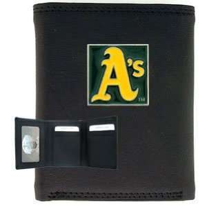  Oakland Athletics Trifold Leather and Nylon Wallet: Sports 