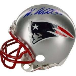  Wes Welker Signed New England Patriots Mini Helmet: Sports 