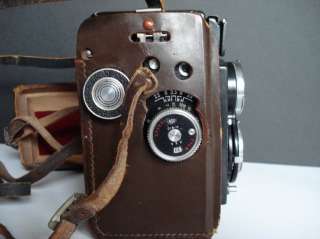 Vintage  Tower Reflex Twin Lens Camera w/Case  