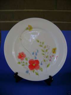 DINNER PLATE MIKASA JUST FLOWERS BONE CHINA A4182 AS IS  
