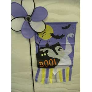    Nylon Halloween Witch/Hunted House Flag: Patio, Lawn & Garden