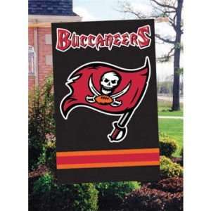    Tampa Bay Buccaneers APPLIQUE HOUSE FLAG: Sports & Outdoors