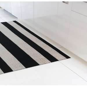 Shag Mat Mat: 3 x 5, Stripe/Color: Bold/Black & White 
