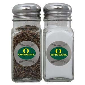 Oregon Ducks NCAA Baseball Salt/Pepper Shaker Set:  Sports 