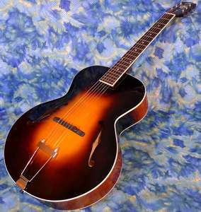 The Loar Carved Archtop LH 300 VS Acoustic Guitar NEW  