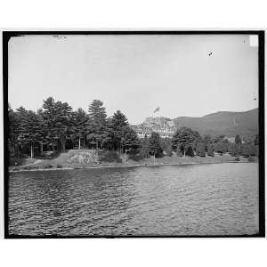  Fort William Henry Hotel from steamboat dock,Lake George,N 