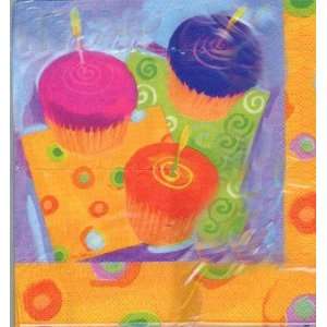  Cupcakes Lunch Napkins 16 Pack Toys & Games