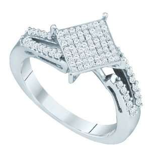 10 KWG Ring in Stunning Diamond Shaped Design with Sparkling White 