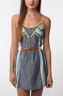 UrbanOutfitters  Staring at Stars Pop Bound Chambray Dress