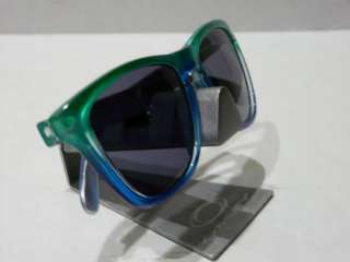 NEW OAKLEY FROGSKINS Sunglasses Marine Fade w/ Grey Lens 30 945 Green 