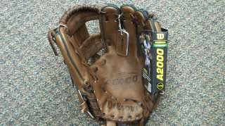 Wilson A2000 Baseball Glove 11.5   NEW  