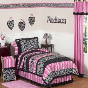   Pink Black And White 4 Piece Twin Comforter Set