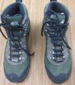 MONTRAIL womens hiking boots Used 7.5 Gore Tex Vibram sole Excellent 